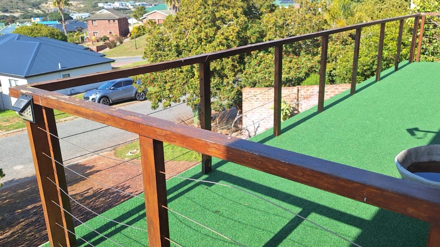 3 Bedroom Property for Sale in Stilbaai Wes Western Cape